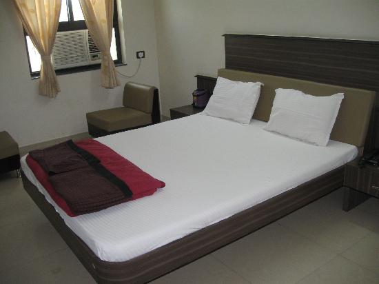 Hotel Damji